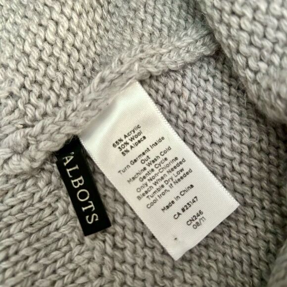 3/$15 Talbots Gray Soft Knit Beanie Hat - Picture 4 of 4